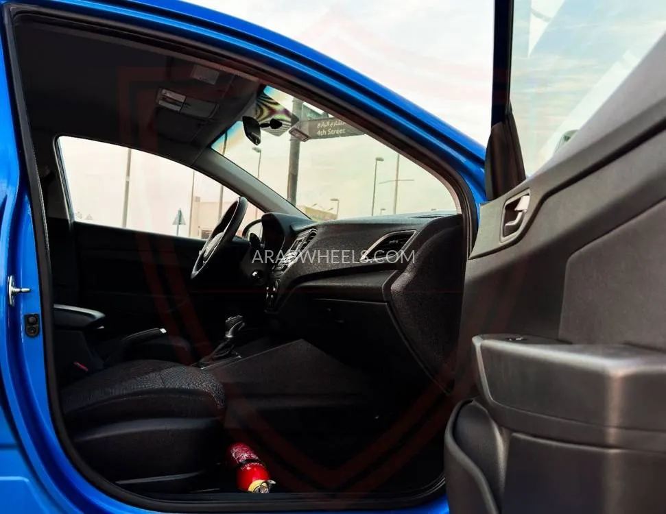 Hyundai Accent 2020 for Sale in Sharjah Image-9