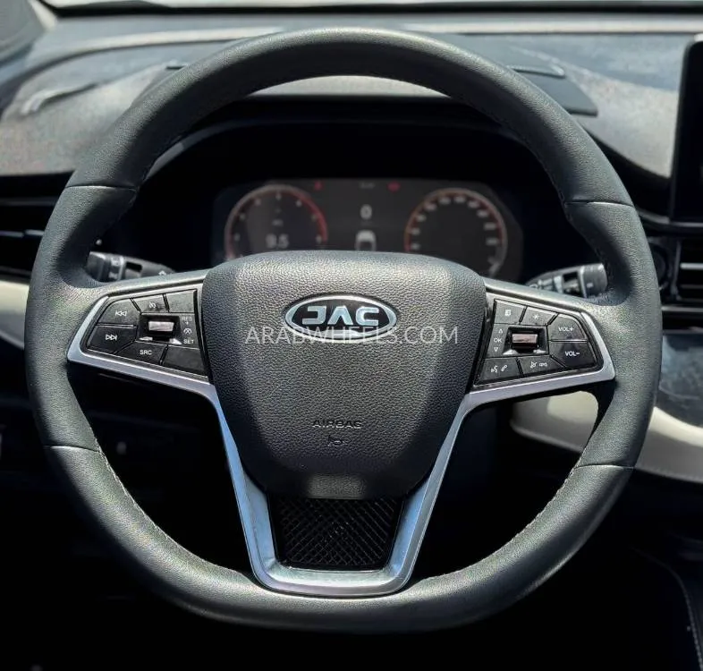 JAC JS4 2023 for Sale in Sharjah Image-13