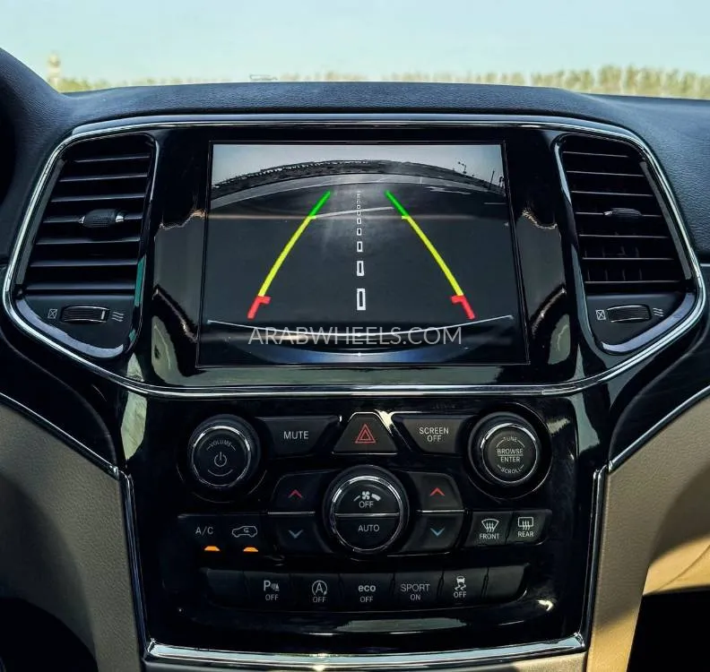 Jeep Cherokee 2021 for Sale in Sharjah Image-16