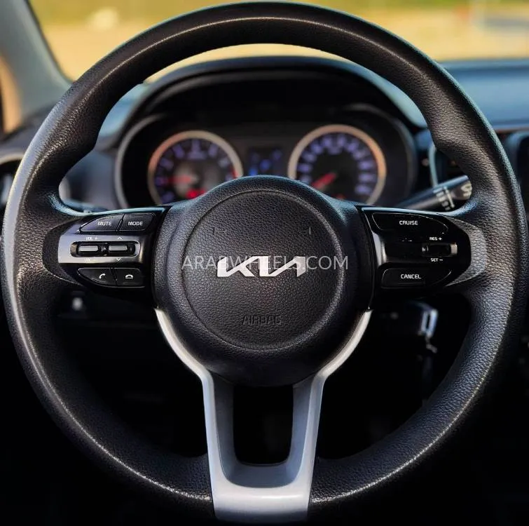 Kia Pegas 2022 for Sale in Sharjah Image-12