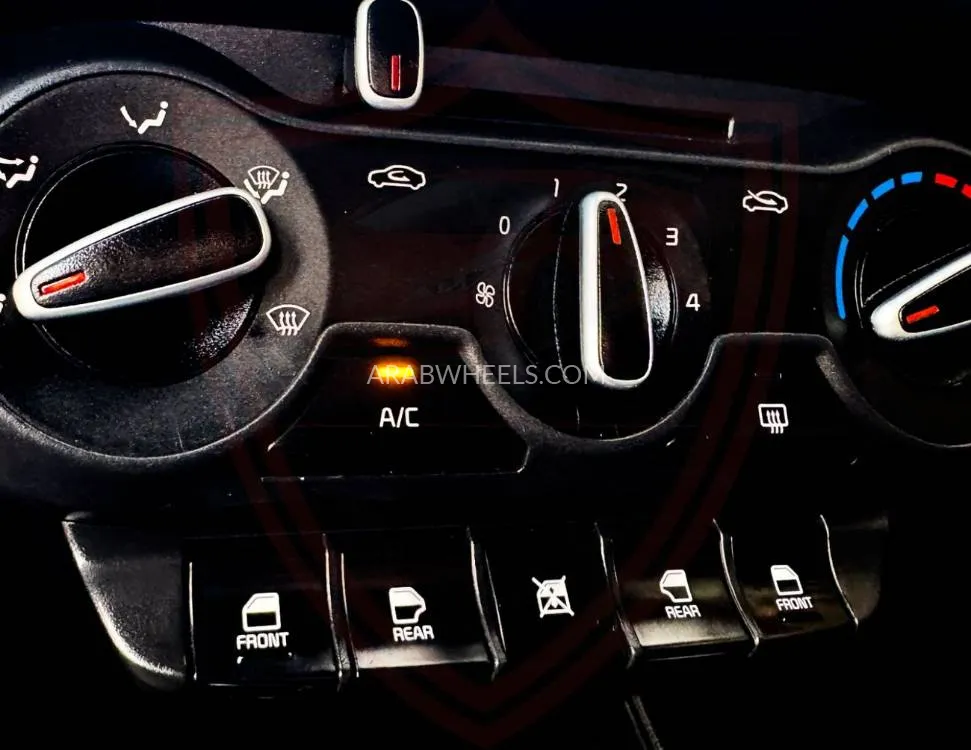 Kia Pegas 2023 for Sale in Sharjah Image-15