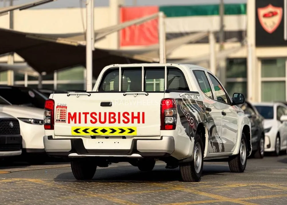 ميتسوبيشي L200 2023 for Sale in الشارقة Image-6