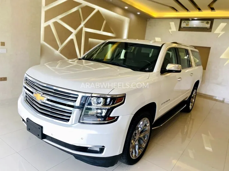 Chevrolet Suburban 2018 for Sale in Sharjah Image-4