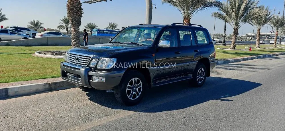 Lexus LX 2004 for Sale in Sharjah Image-6
