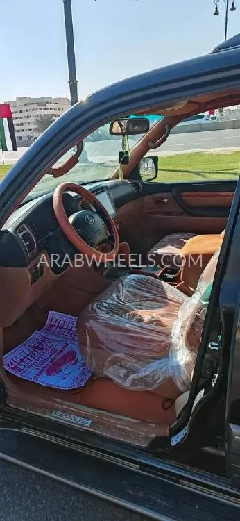 Lexus LX 2004 for Sale in Sharjah Image-9