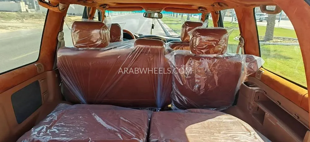 Lexus LX 2004 for Sale in Sharjah Image-15