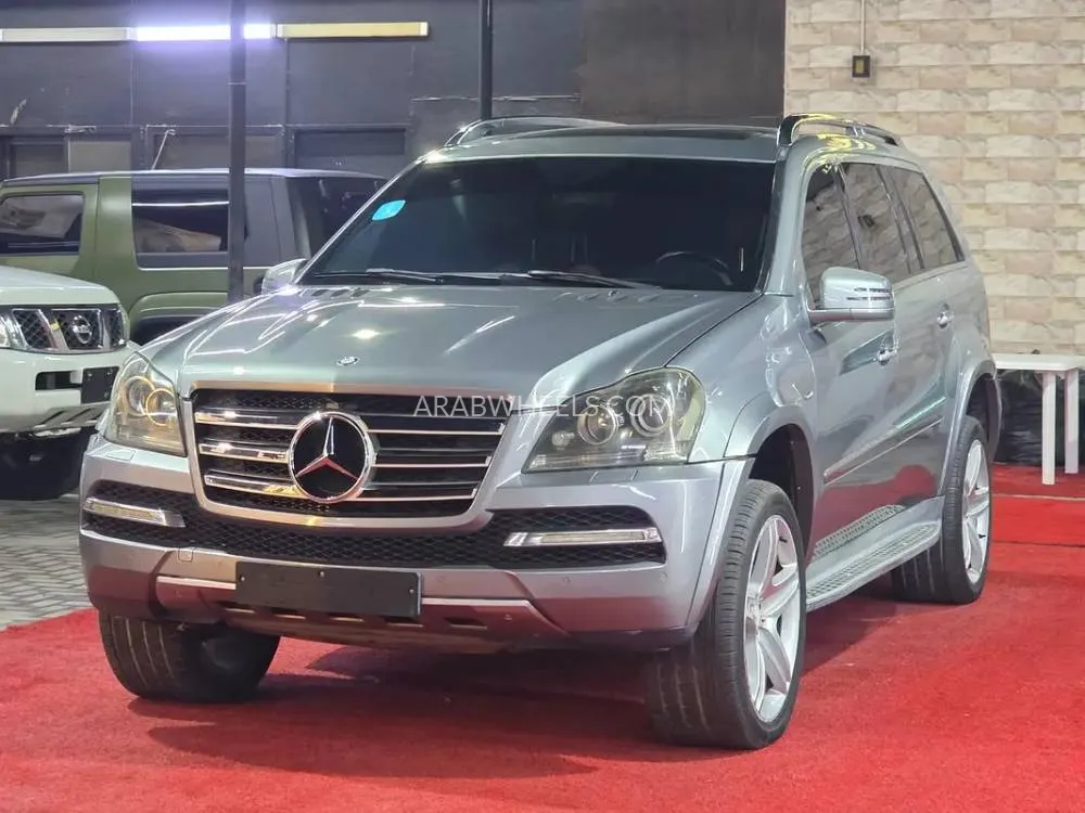 Mercedes Benz GL Class 2012 for Sale in Ajman Image-2