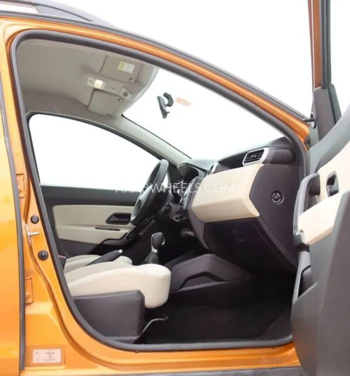 Renault Duster 2020 for Sale in Sharjah Image-10