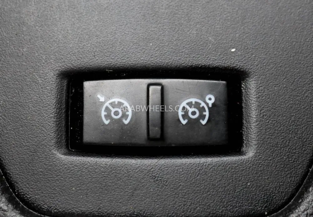 Renault Duster 2020 for Sale in Sharjah Image-14