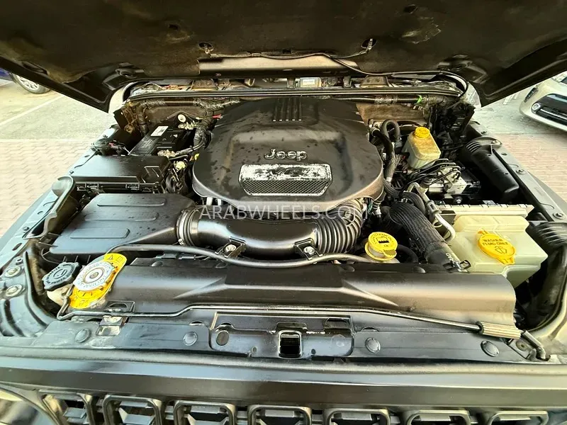 جيب رانجلر 2018 for Sale in الشارقة Image-15