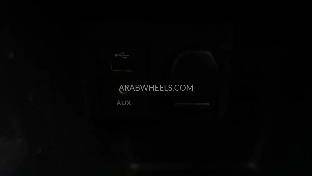 Nissan Kicks 2019 for Sale in Dubai Image-36