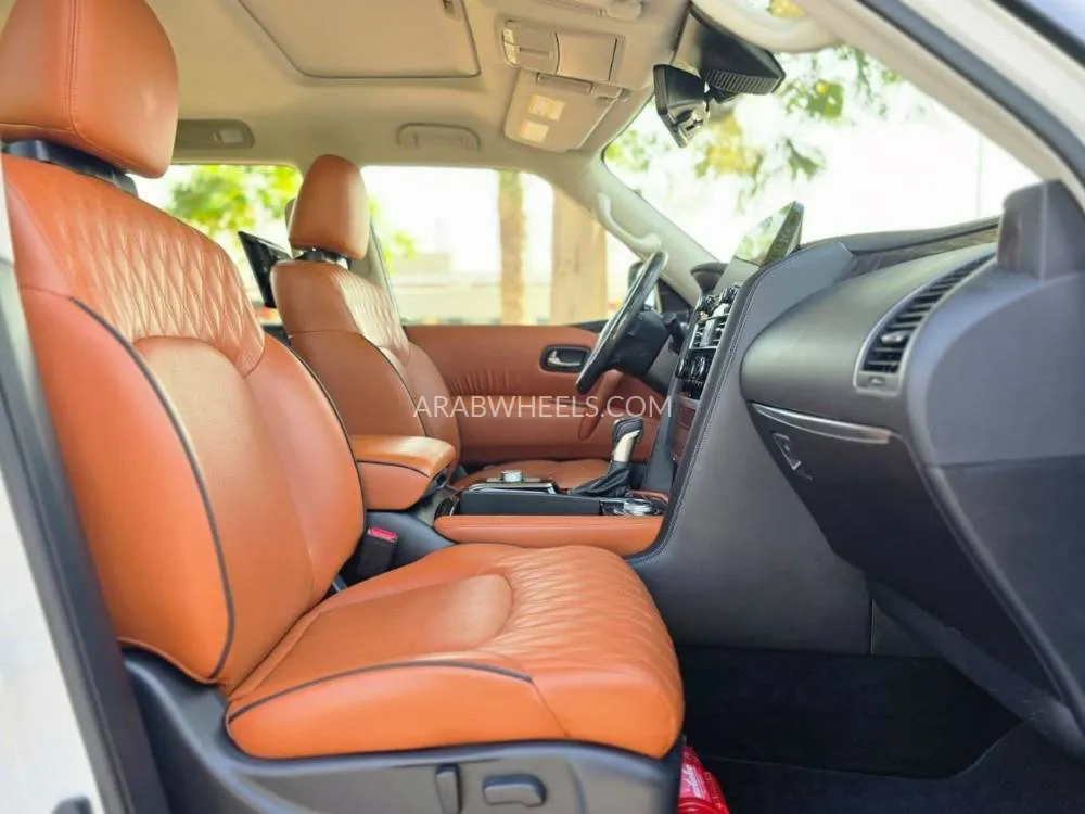 Nissan Patrol 2022 for Sale in Dubai Image-6