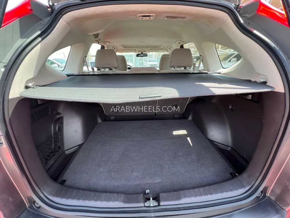 Honda CR-V 2013 for Sale in Sharjah Image-16