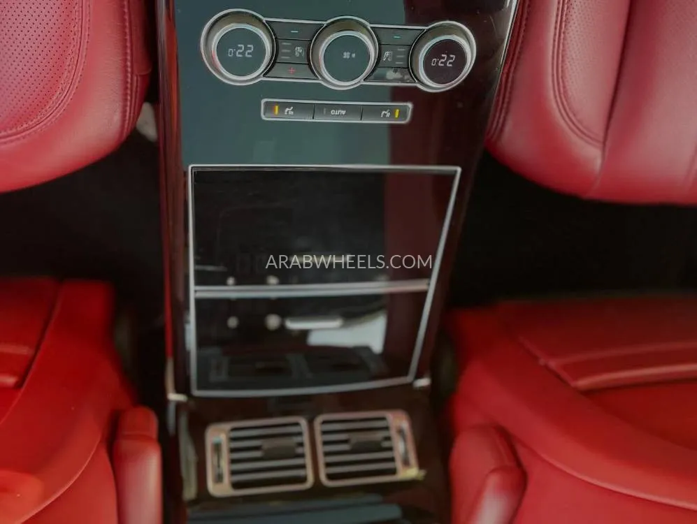 Land Rover Range Rover 2015 for Sale in Sharjah Image-6