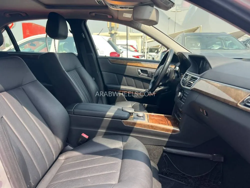 Mercedes Benz E Class 2011 for Sale in Sharjah Image-13