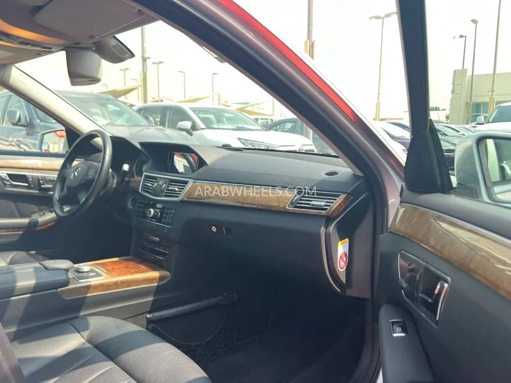 Mercedes Benz E Class 2011 for Sale in Sharjah Image-12