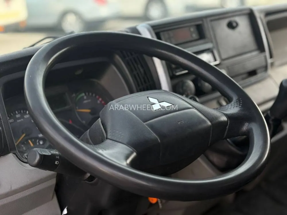 Mitsubishi Fuso 2020 for Sale in Sharjah Image-15
