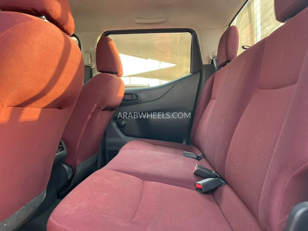 Nissan Navara 2019 for Sale in Sharjah Image-11