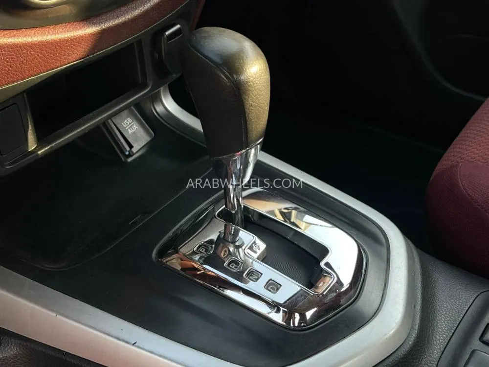 Nissan Navara 2019 for Sale in Sharjah Image-16
