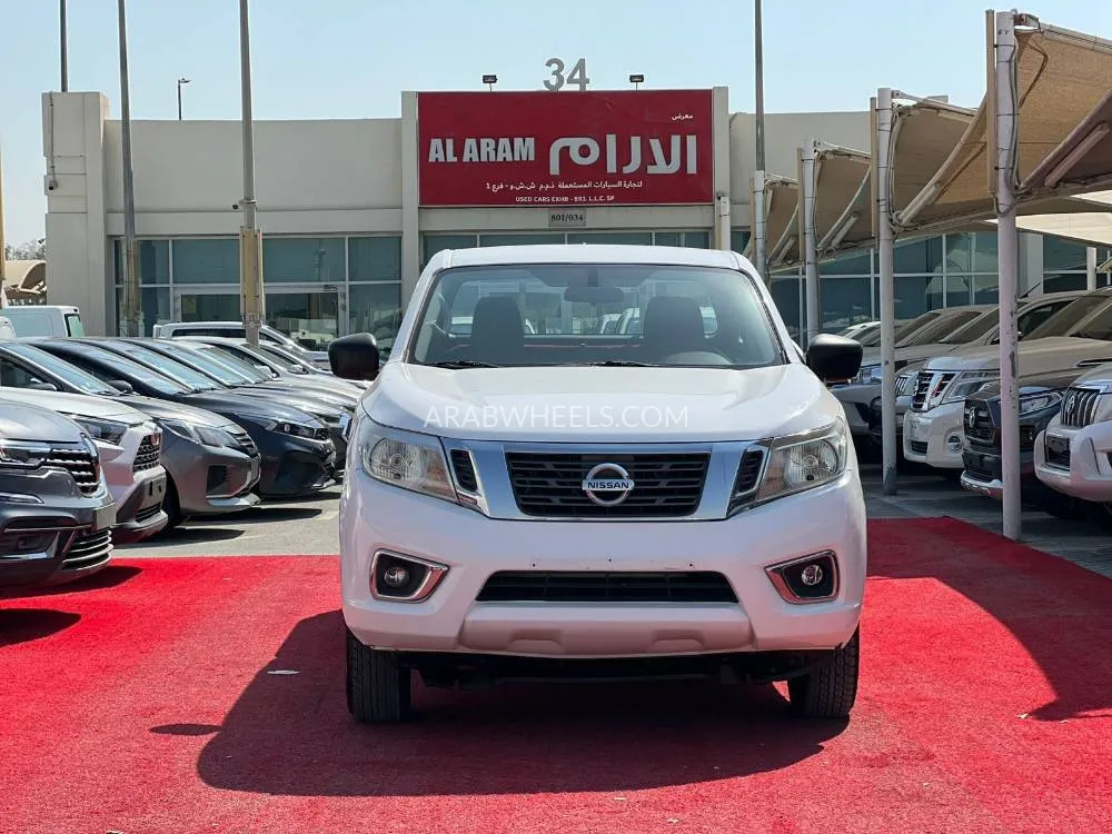 Nissan Navara 2020 for Sale in Sharjah Image-3