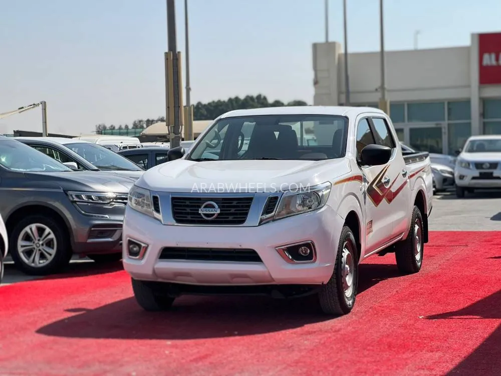 Nissan Navara 2020 for Sale in Sharjah Image-4