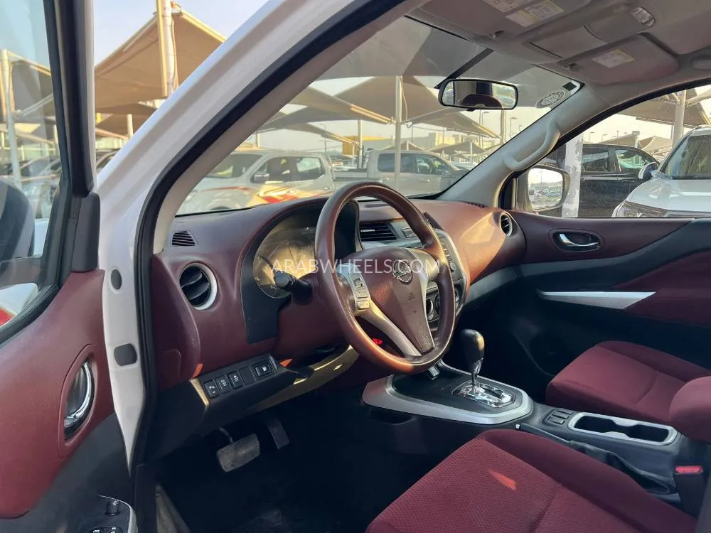 Nissan Navara 2020 for Sale in Sharjah Image-10