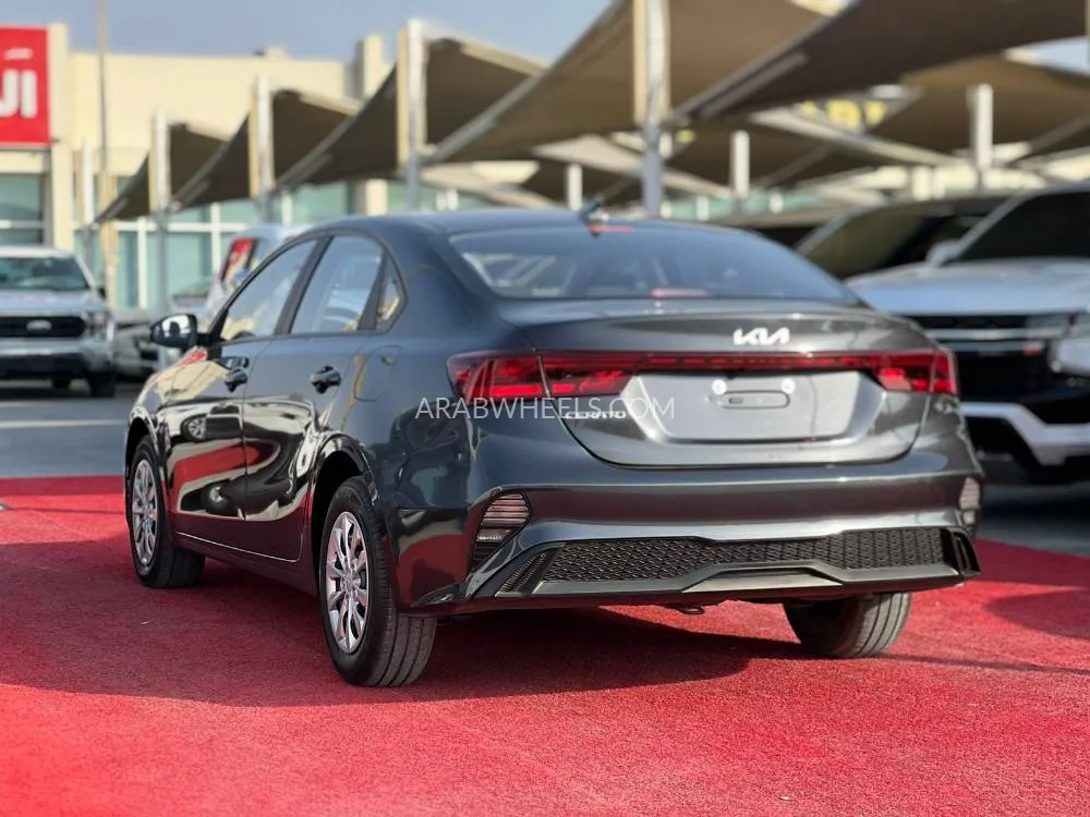 Kia Cerato 2023 for Sale in Sharjah Image-5