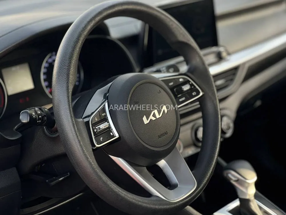 Kia Cerato 2023 for Sale in Sharjah Image-17