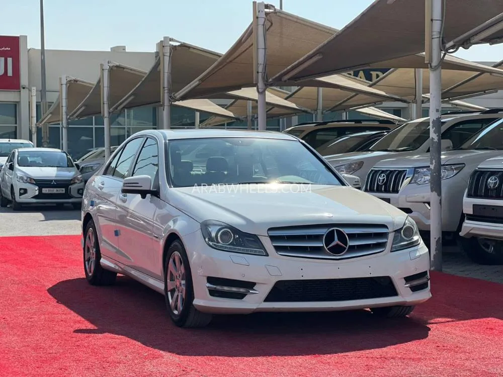 Mercedes Benz C Class 2012 for Sale in Sharjah Image-2