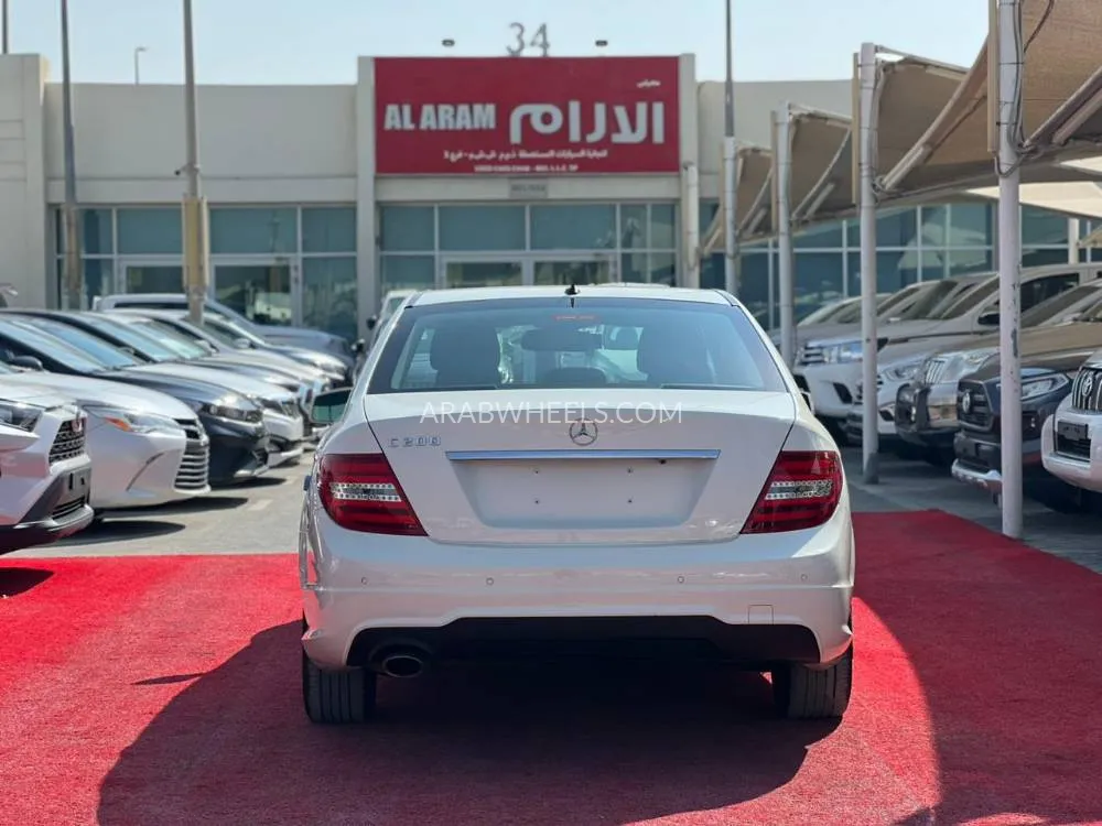 Mercedes Benz C Class 2012 for Sale in Sharjah Image-6