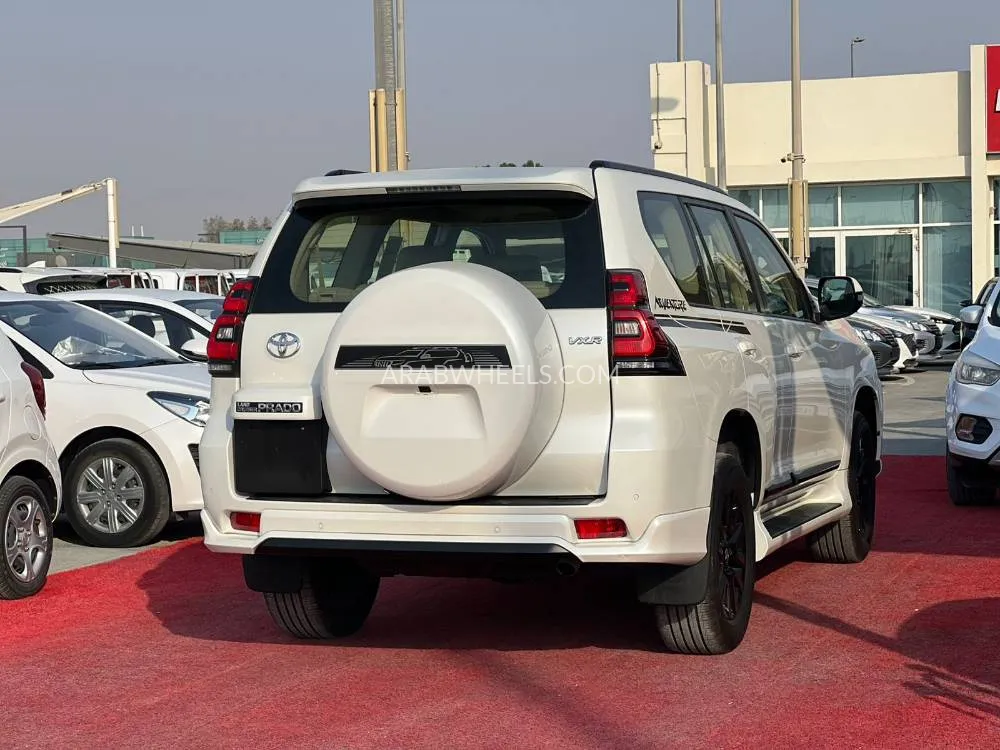 تويوتا لاند كروزر برادو 2022 for Sale in الشارقة Image-7