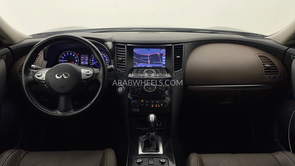 Infiniti QX70 2020 for Sale in Dubai Image-12