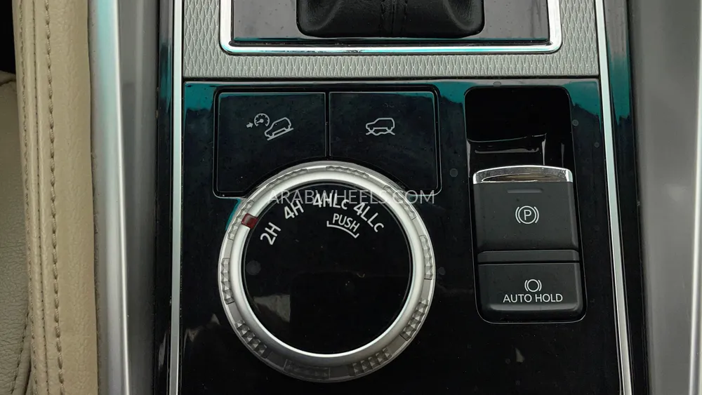 Mitsubishi Montero Sport 2022 for Sale in Dubai Image-41