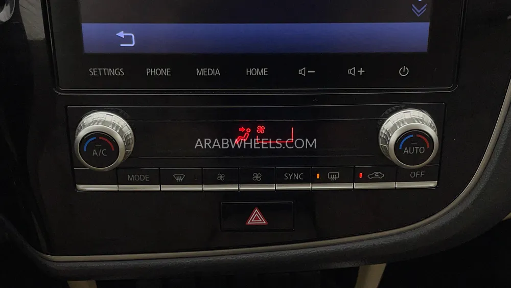 Mitsubishi Outlander 2022 for Sale in Dubai Image-42