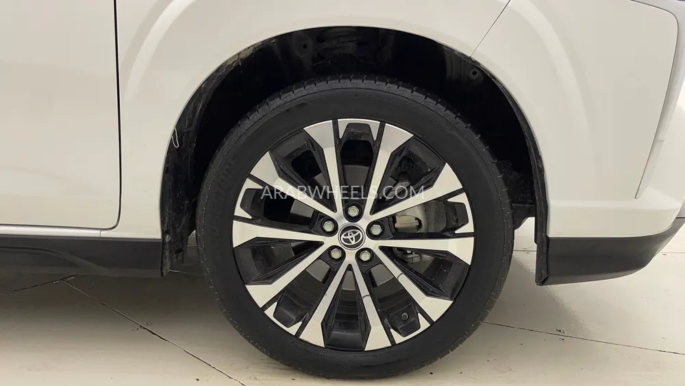 Toyota Veloz 2024 for Sale in Dubai Image-10