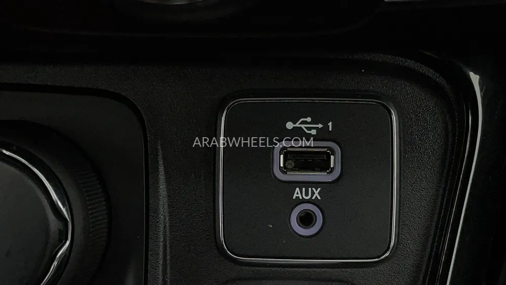 جيب كومباس 2020 for Sale in دبي Image-54