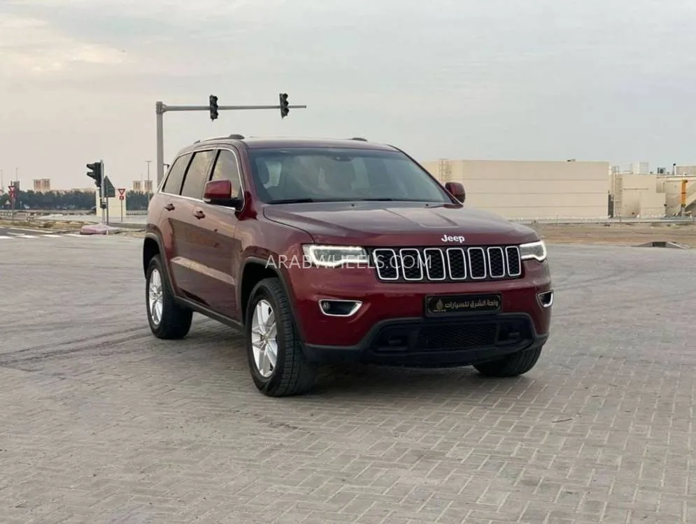 جيب شيروكي 2017 for Sale in الشارقة Image-3