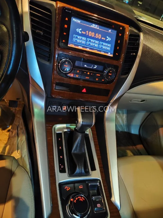 Mitsubishi Montero Sport 2017 for Sale in Abu Dhabi Image-9