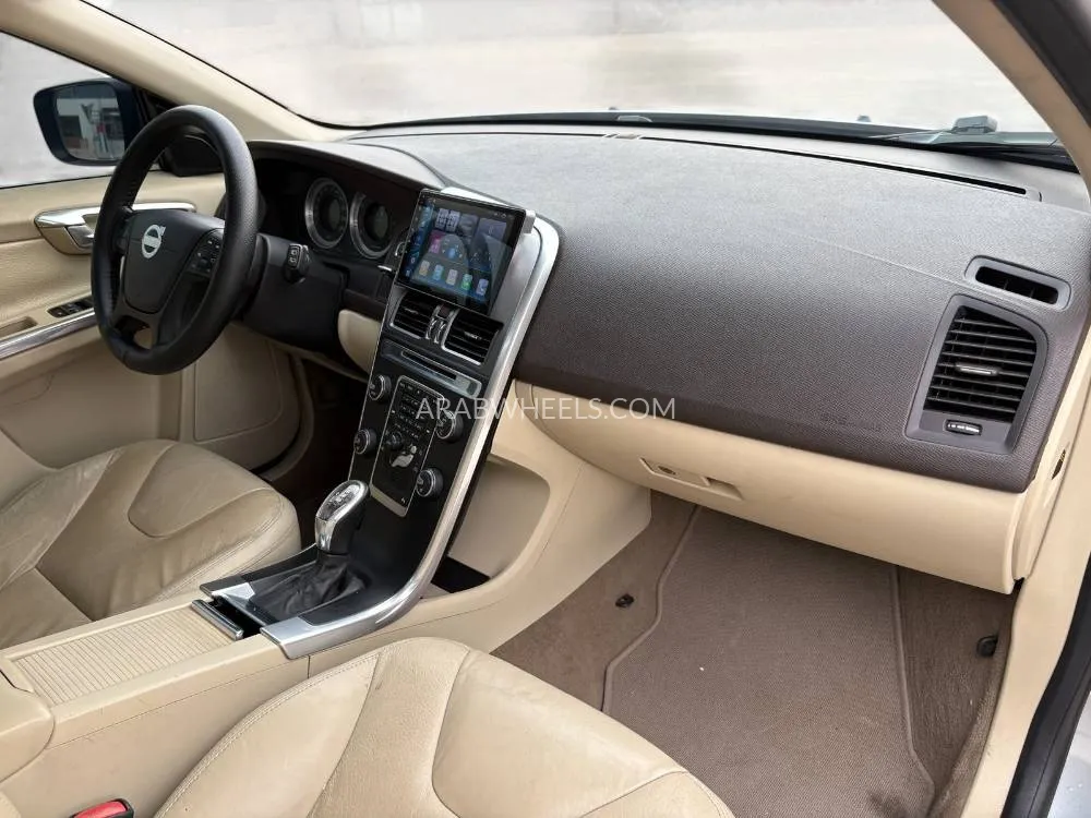 Volvo XC60 2013 for Sale in Dubai Image-13