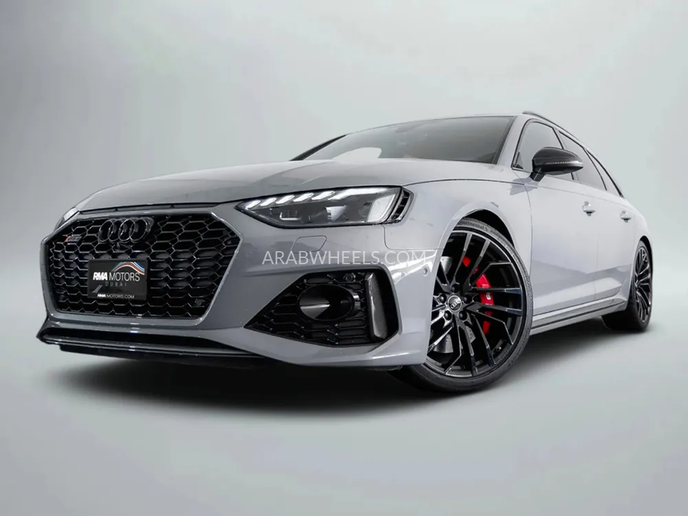 Audi RS4 2021 for Sale in Dubai Image-5