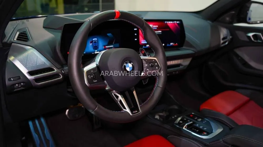 بي إم دبليو الفئة الأولى 2025 for Sale in أبو ظبي Image-4