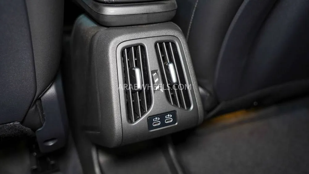 BMW iX 2025 for Sale in Abu Dhabi Image-10