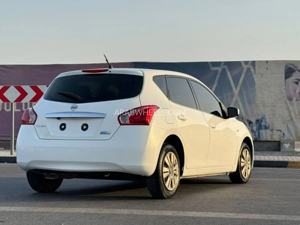 Nissan Tiida 2014 for Sale in Sharjah Image-9