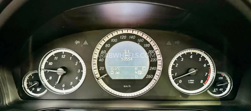 Mercedes Benz E Class 2009 for Sale in Dubai Image-16