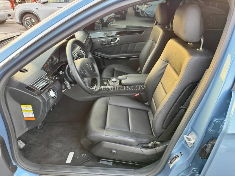 Mercedes Benz E Class 2010 for Sale in Dubai Image-9