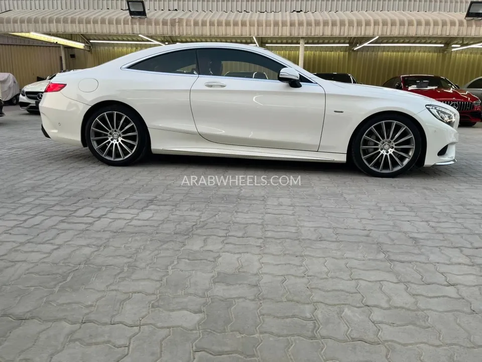 مرسيدس بنز كلاس S 2015 for Sale in عجمان Image-4