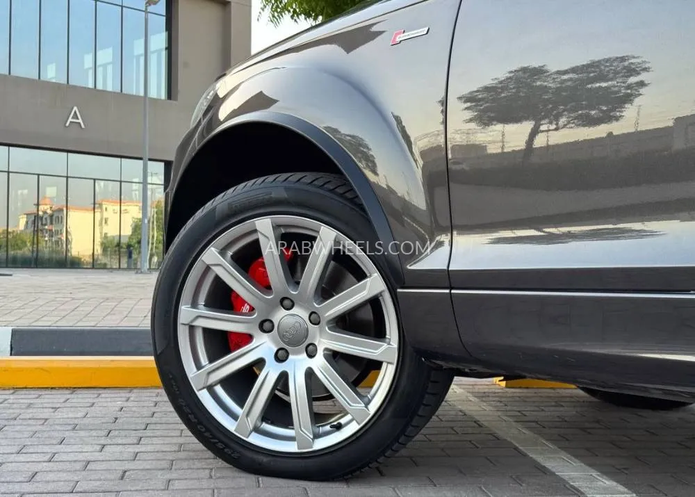 أودي Q7 2014 for Sale in دبي Image-3
