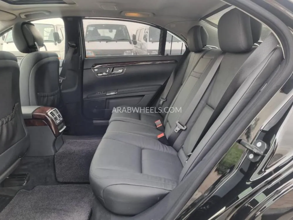 Mercedes Benz CLS Class 2007 for Sale in Dubai Image-10