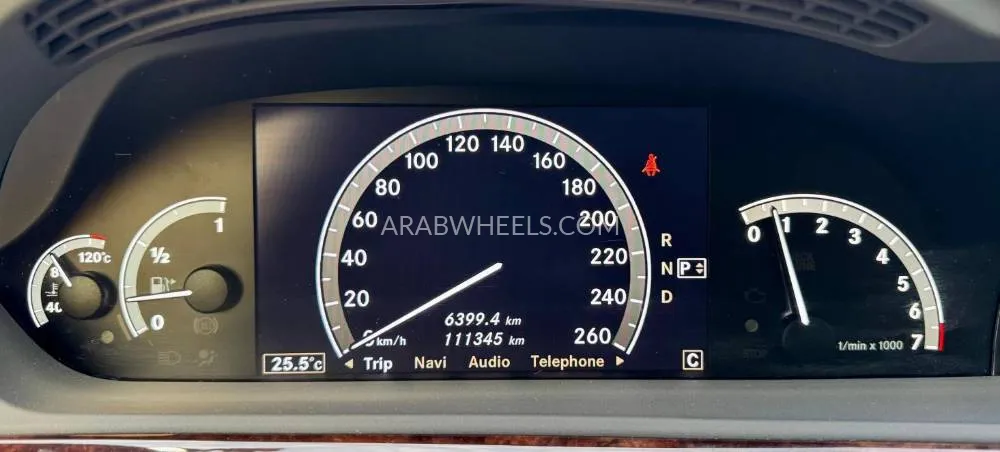 Mercedes Benz CLS Class 2007 for Sale in Dubai Image-13