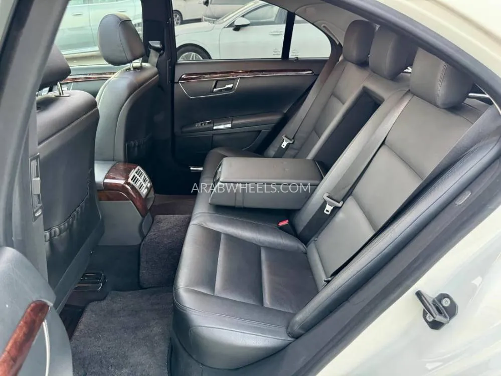 Mercedes Benz CLS Class 2006 for Sale in Dubai Image-10